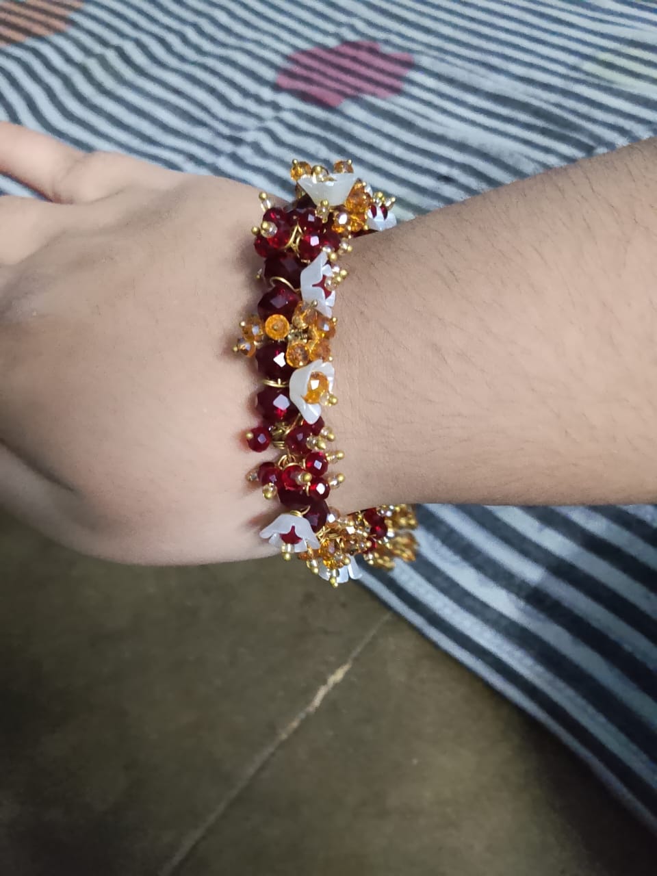 MAHUNISA Handmade Beaded Floral Charm Bracelet