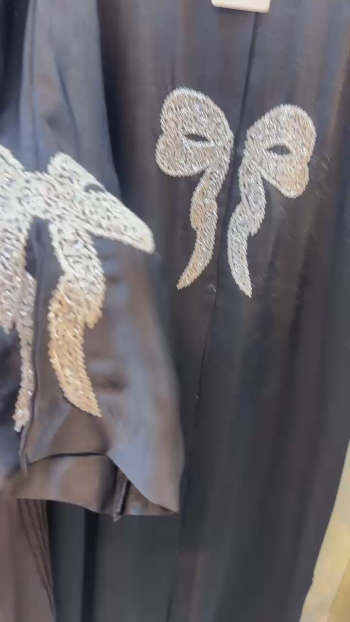 Premium Dubai Abaya for Women – Front Open  Modest Islamic Wear (Luxury)